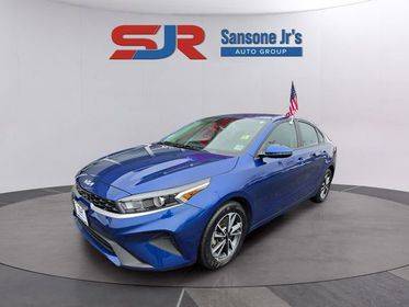 2023 Kia Forte LXS FWD photo