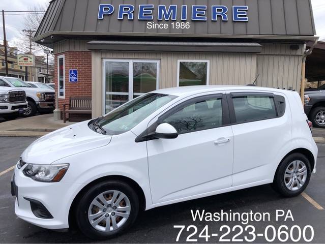 2017 Chevrolet Sonic LT FWD photo
