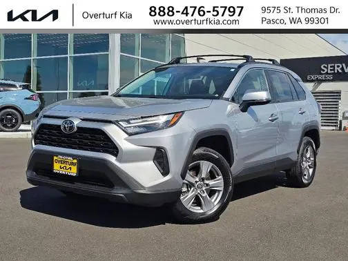 2022 Toyota RAV4 XLE AWD photo