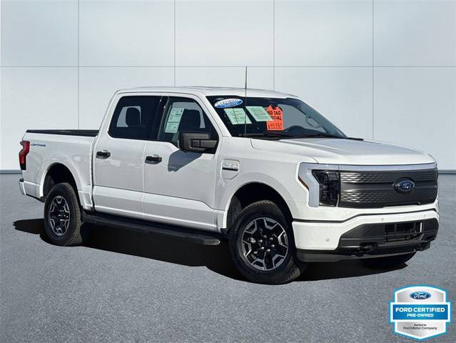 2023 Ford F-150 Lightning XLT AWD photo