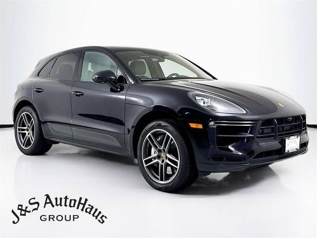 2021 Porsche Macan Turbo AWD photo