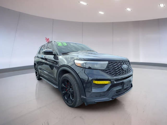 2023 Ford Explorer ST 4WD photo