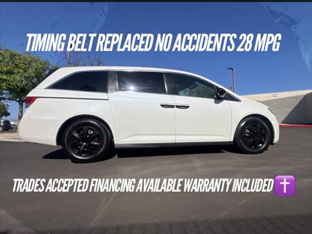 2015 Honda Odyssey LX FWD photo