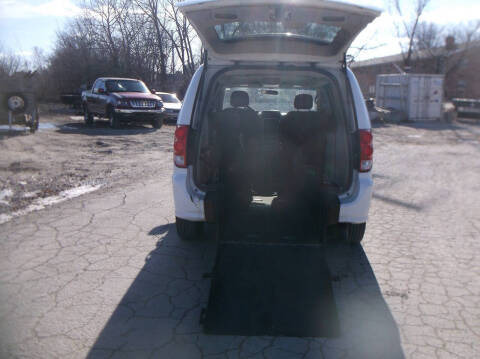 2015 Dodge Grand Caravan American Value Pkg FWD photo