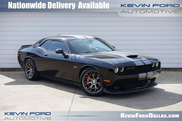 2015 Dodge Challenger SRT 392 RWD photo