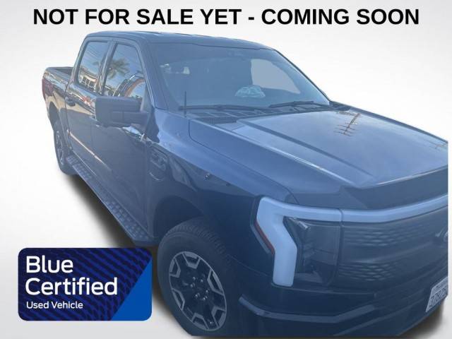2023 Ford F-150 Lightning XLT AWD photo