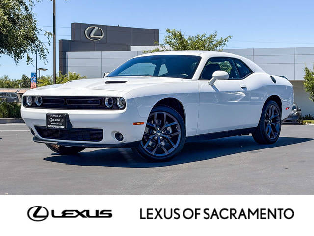 2023 Dodge Challenger SXT RWD photo