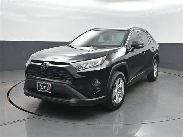 2021 Toyota RAV4 XLE AWD photo