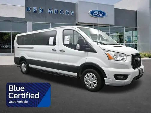 2022 Ford Transit Passenger Wagon XLT RWD photo