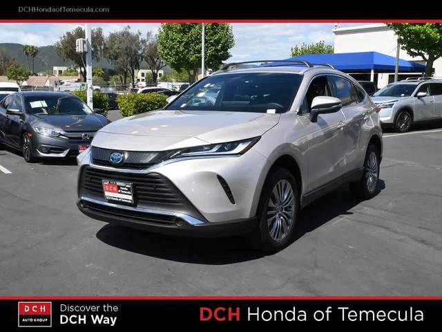 2022 Toyota Venza XLE AWD photo