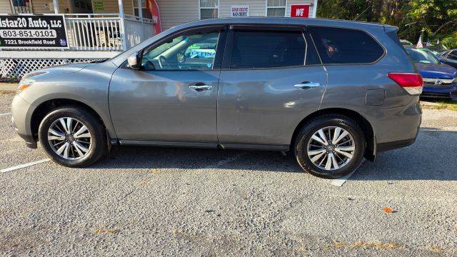 2015 Nissan Pathfinder S FWD photo