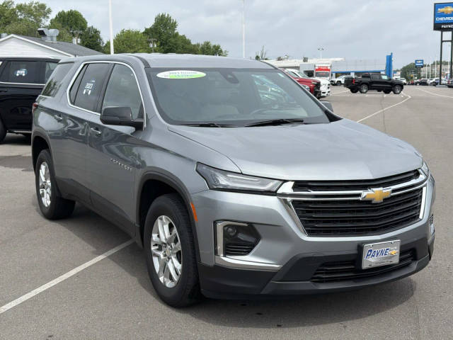 2023 Chevrolet Traverse LS FWD photo