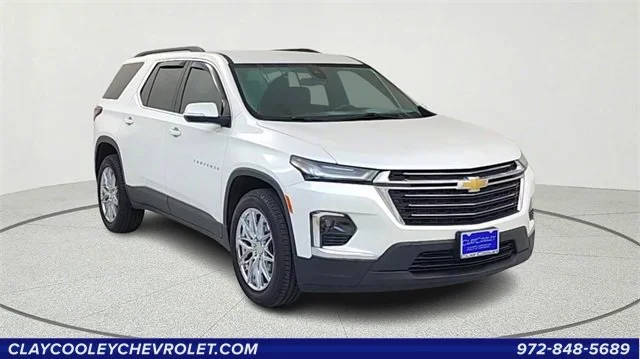 2023 Chevrolet Traverse LT Leather FWD photo