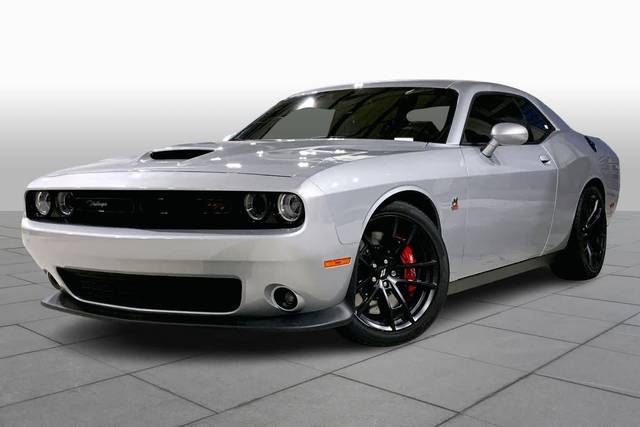 2023 Dodge Challenger R/T Scat Pack RWD photo