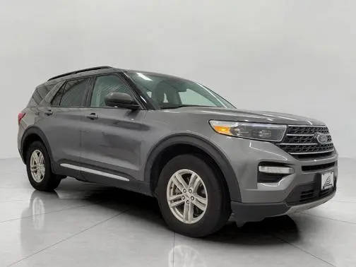 2023 Ford Explorer XLT 4WD photo