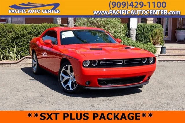 2015 Dodge Challenger SXT Plus RWD photo