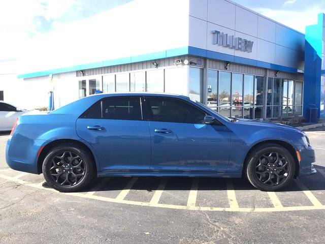 2023 Chrysler 300 Touring L AWD photo