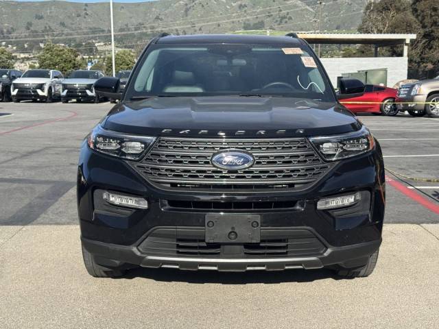 2023 Ford Explorer XLT 4WD photo