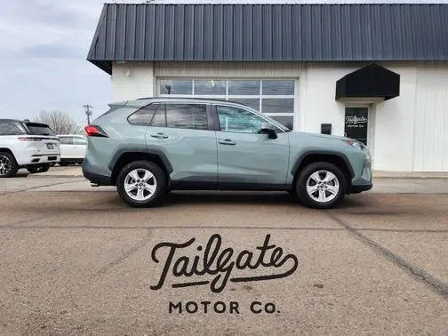 2021 Toyota RAV4 XLE AWD photo