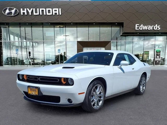 2023 Dodge Challenger SXT AWD photo