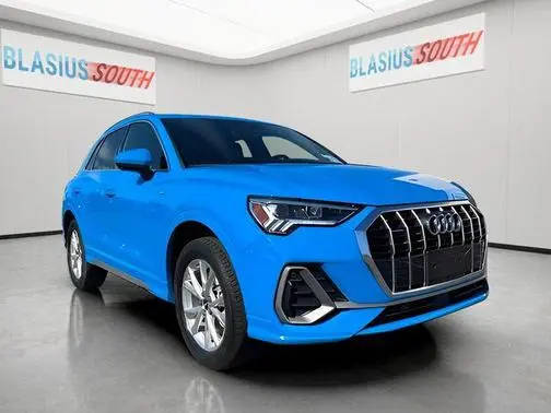 2023 Audi Q3 S line Premium AWD photo