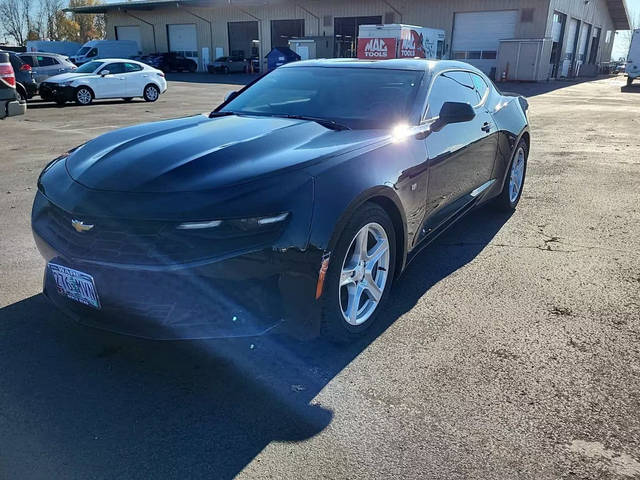 2022 Chevrolet Camaro 1LT RWD photo