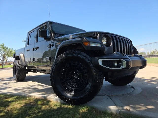 2023 Jeep Gladiator Sport S 4WD photo