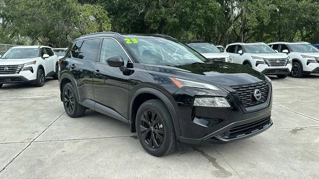 2023 Nissan Rogue SV FWD photo