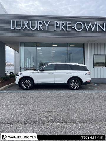 2023 Lincoln Aviator Standard AWD photo
