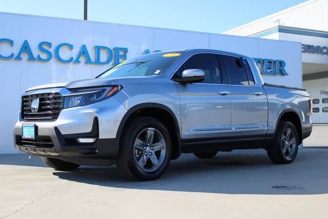 2023 Honda Ridgeline RTL-E AWD photo