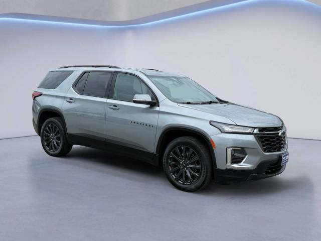 2023 Chevrolet Traverse RS FWD photo