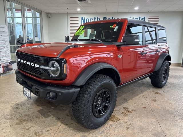 2023 Ford Bronco 4 Door Wildtrak 4WD photo