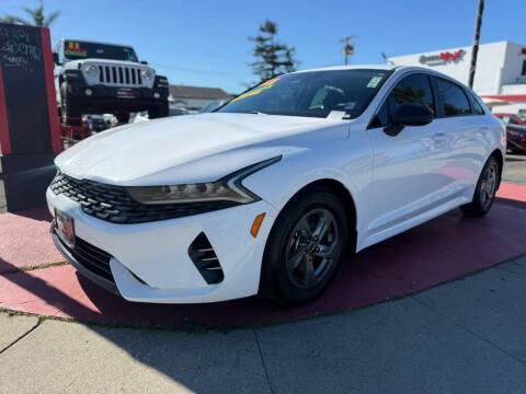 2022 Kia K5 LXS FWD photo