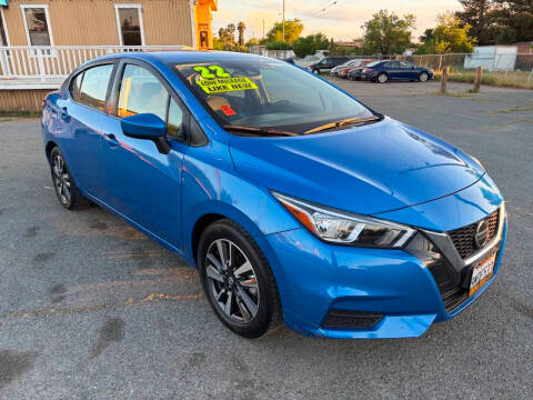 2022 Nissan Versa SV FWD photo