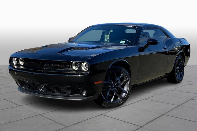 2023 Dodge Challenger SXT RWD photo