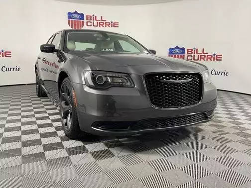 2023 Chrysler 300 Touring RWD photo