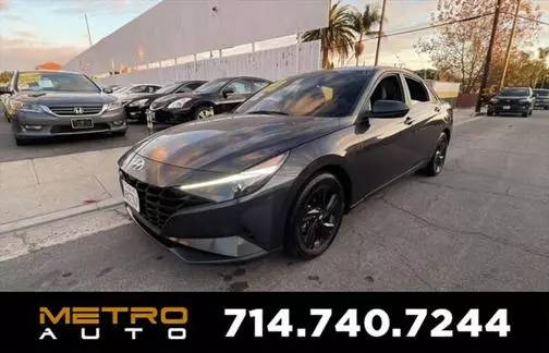 2021 Hyundai Elantra SEL FWD photo