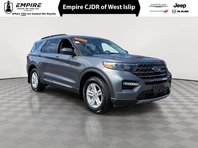 2023 Ford Explorer XLT 4WD photo