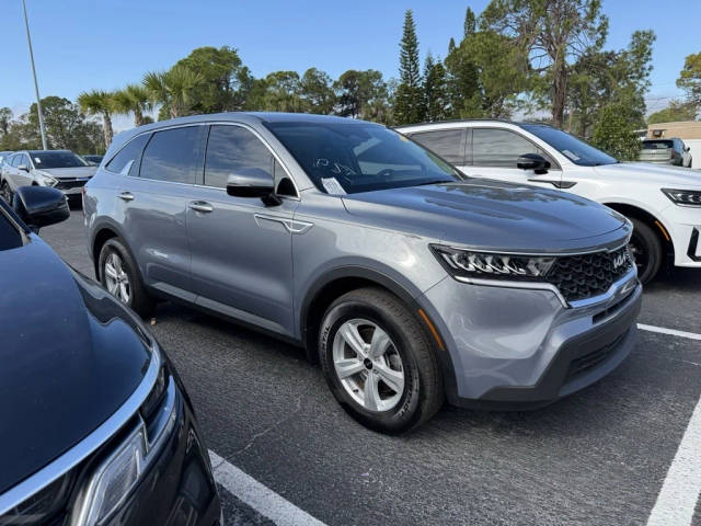 2023 Kia Sorento LX FWD photo