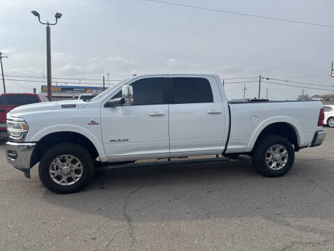 2022 Ram 2500 Laramie 4WD photo
