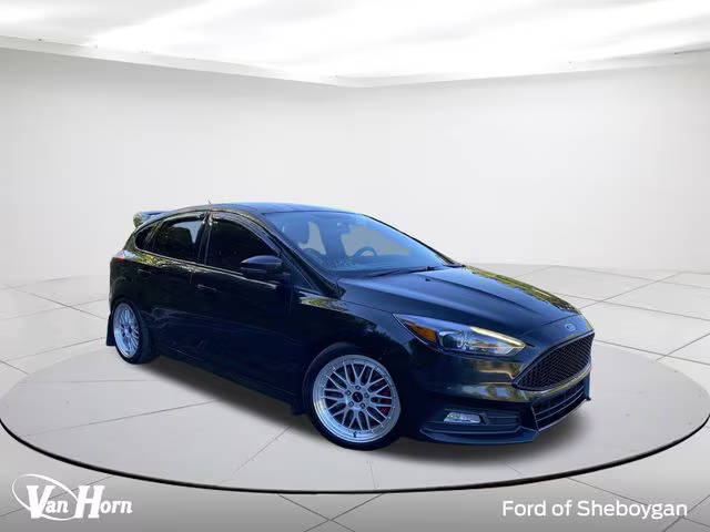 2015 Ford Focus ST FWD photo