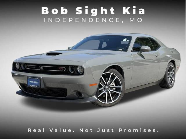 2023 Dodge Challenger R/T RWD photo