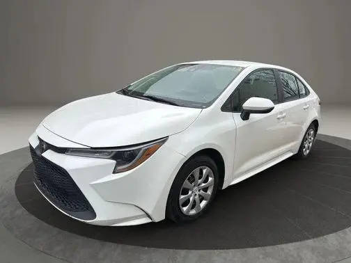 2021 Toyota Corolla LE FWD photo