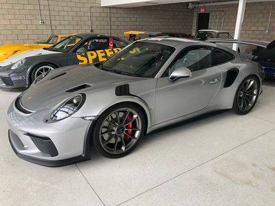 2019 Porsche 911 GT3 GT3 RS RWD photo