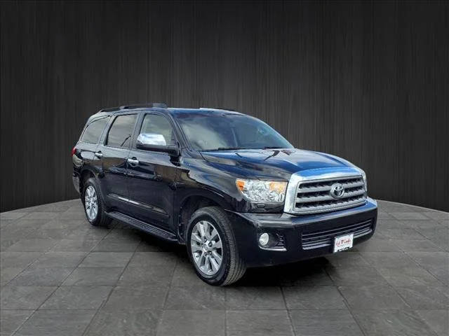 2015 Toyota Sequoia Limited RWD photo