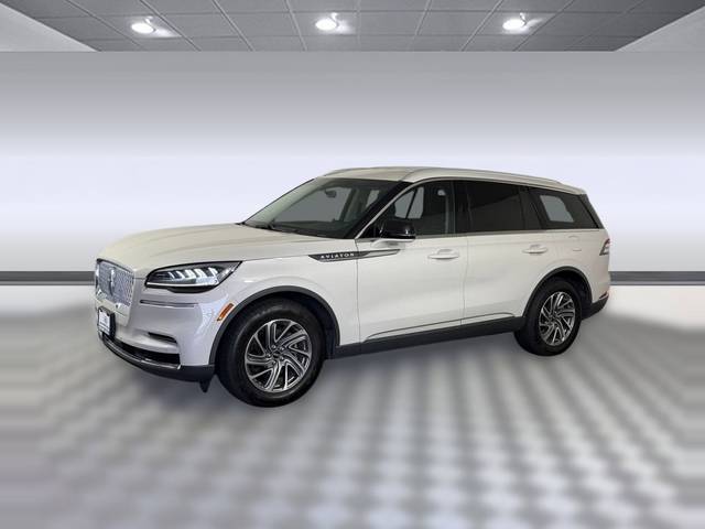 2023 Lincoln Aviator Standard RWD photo