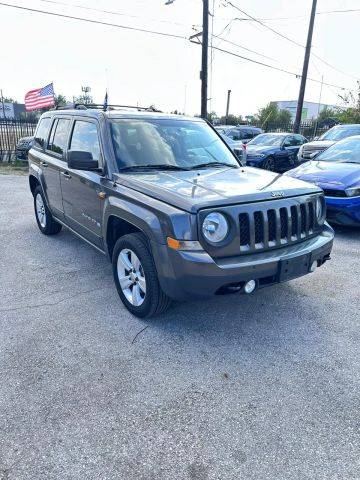 2015 Jeep Patriot Latitude 4WD photo
