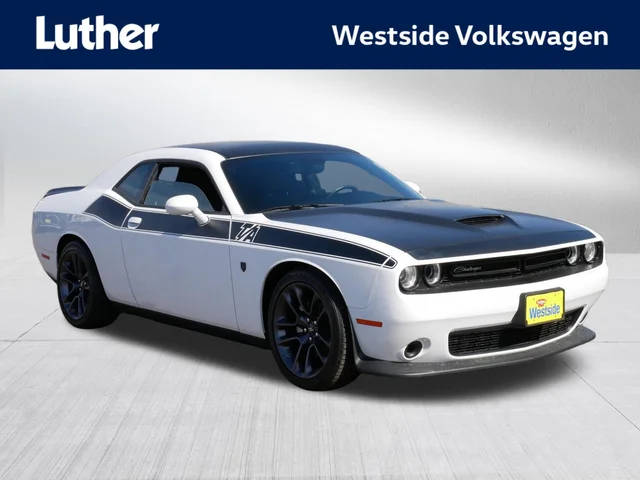 2023 Dodge Challenger R/T RWD photo