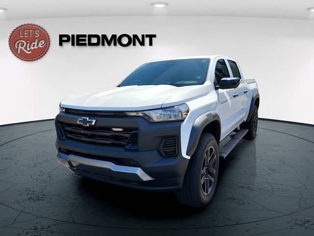 2023 Chevrolet Colorado 4WD Trail Boss 4WD photo