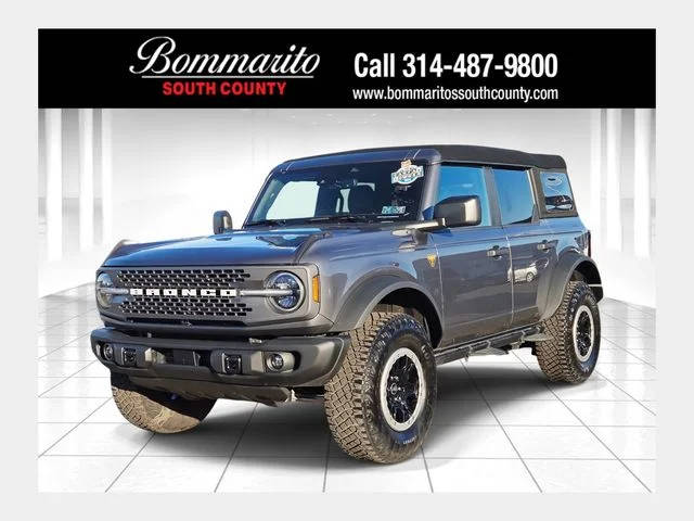 2023 Ford Bronco 4 Door Badlands 4WD photo